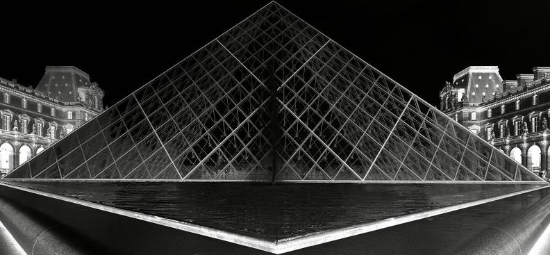 pyramide_bw_negativ_2.jpeg